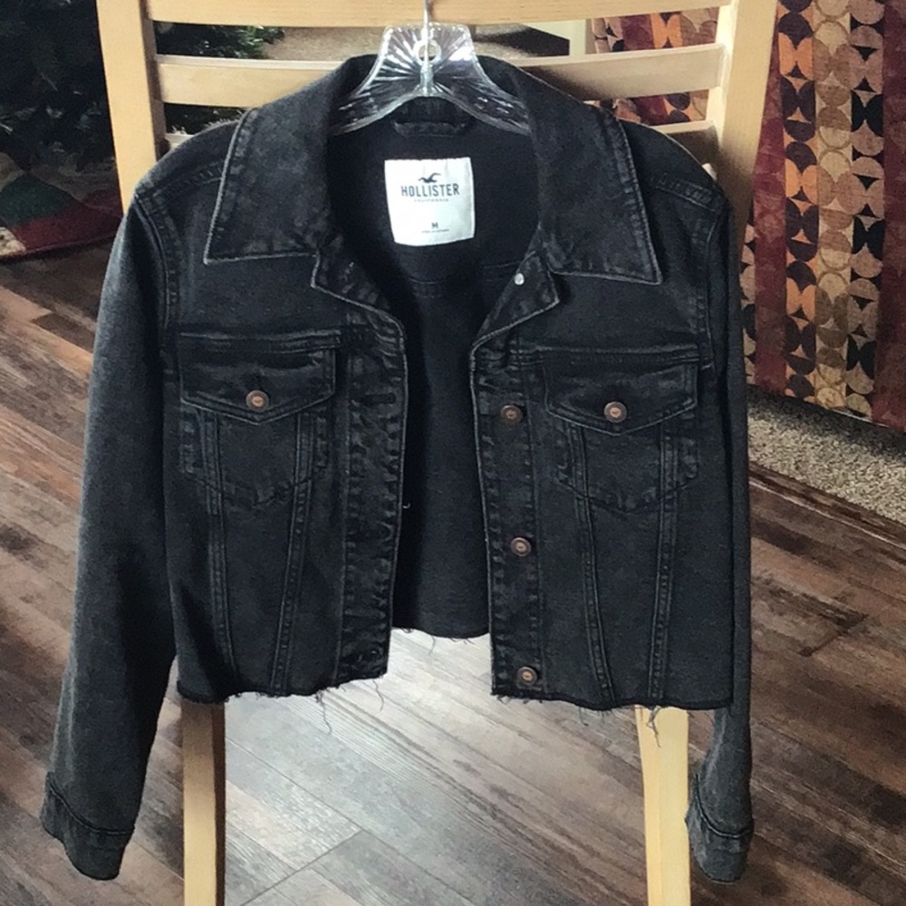 Black cropped jean jacket
